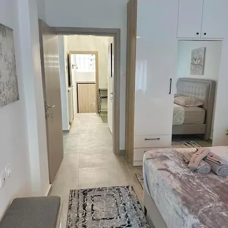 The Lux Vol.2 Apartmán