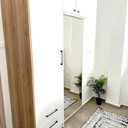 The Lux Vol.2 Apartment *
