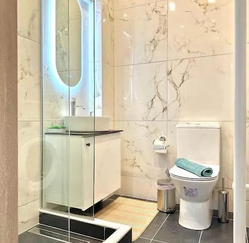 The Lux Vol.2 * Tesalónica